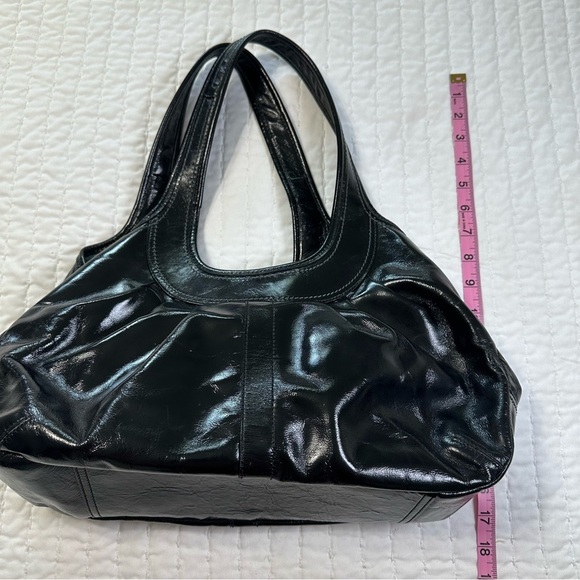 Authentic Vintage Coach Brass Kisslock Pleated Ergo  Patent Black Shoulder Bag - Picture 8 of 13